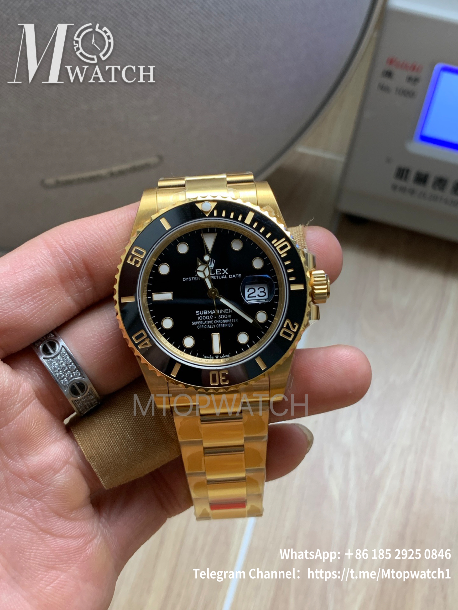 ROLEX - Submariner 126618LN 41MM Black/Dot YG/YG VSF DD3235