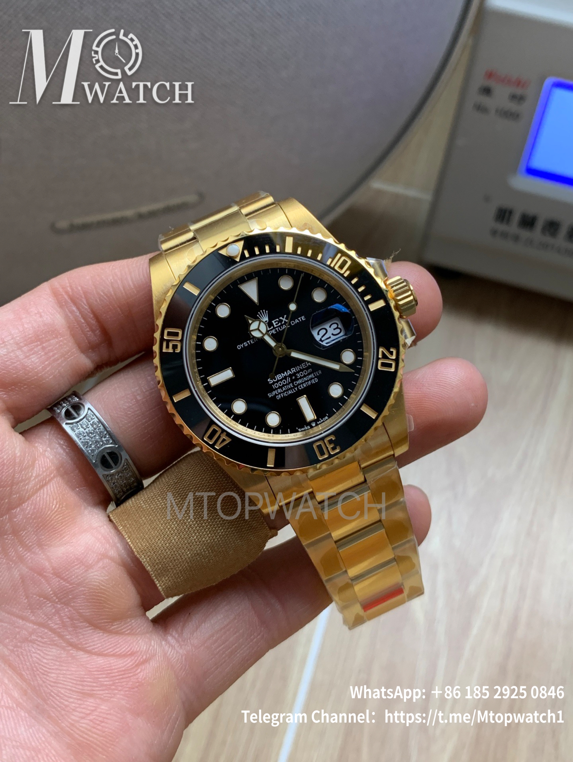 ROLEX - Submariner 126618LN 41MM Black/Dot YG/YG VSF DD3235