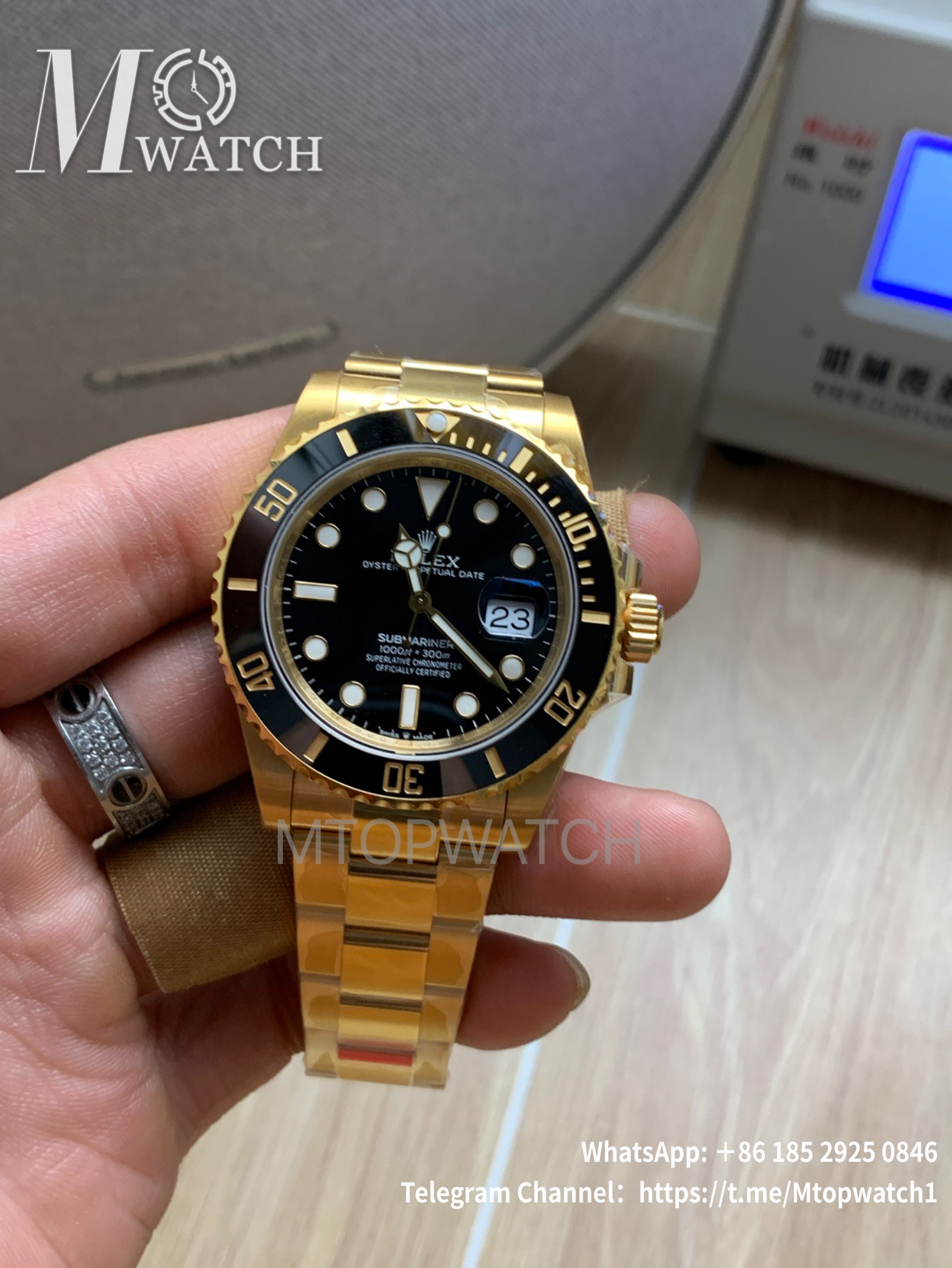 ROLEX - Submariner 126618LN 41MM Black/Dot YG/YG VSF DD3235