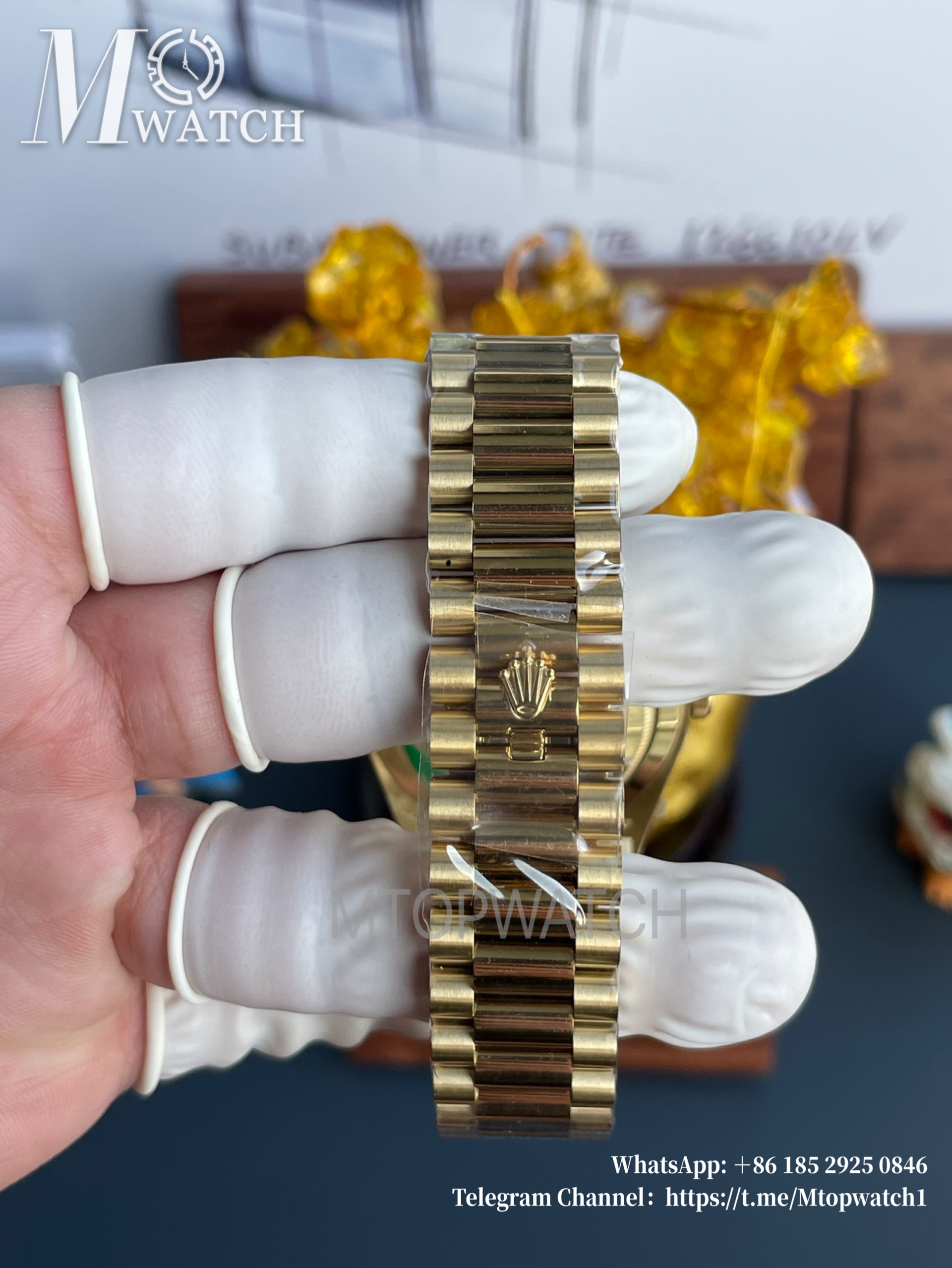 ROLEX - SUPER CLONE DayDate 228238 40mm Yellow Gold Black Dial RCF