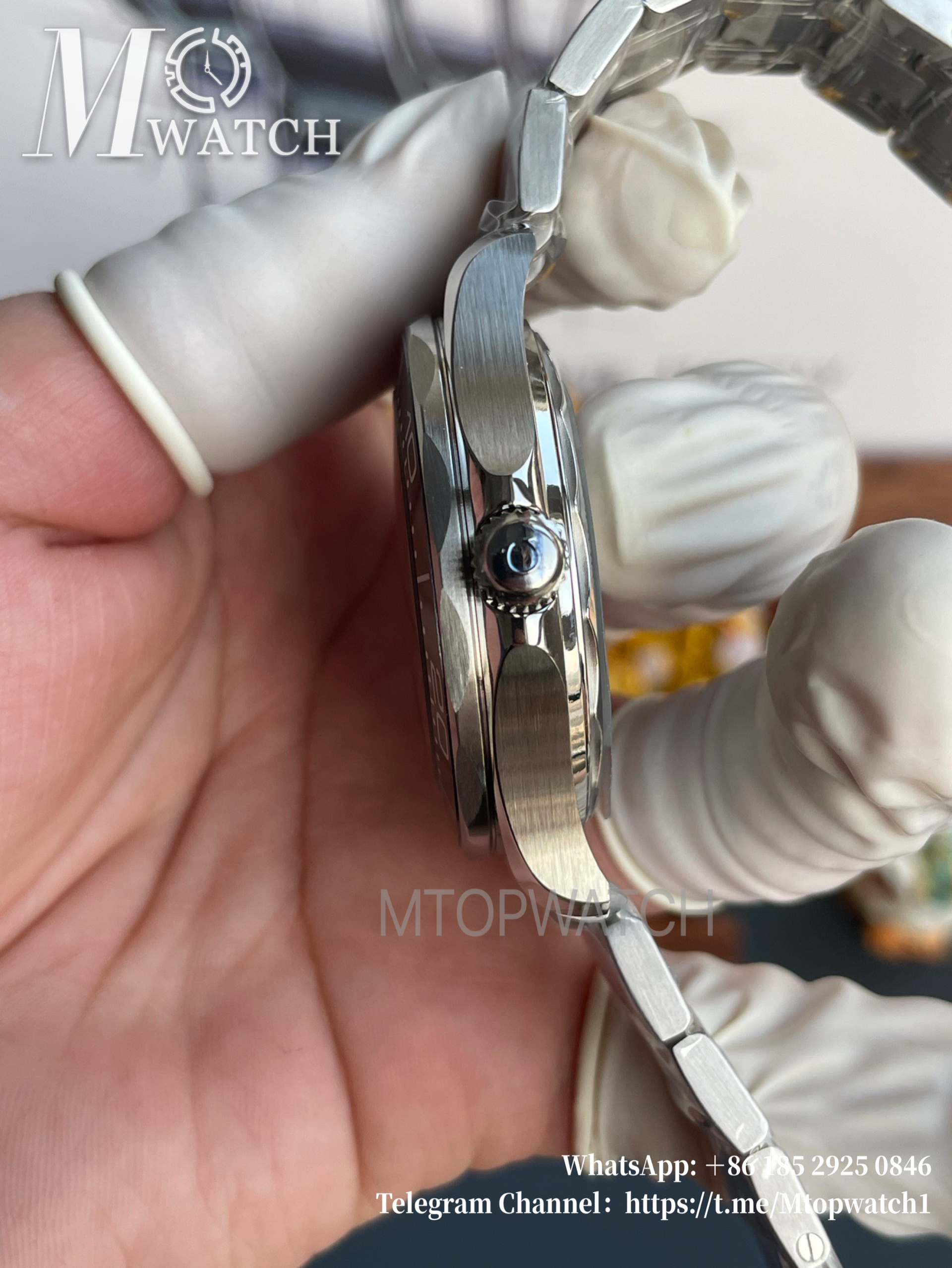 OMEGA - Seamaster Diver 300m 42mm SS/SS Black Texture Dial VSF 8800