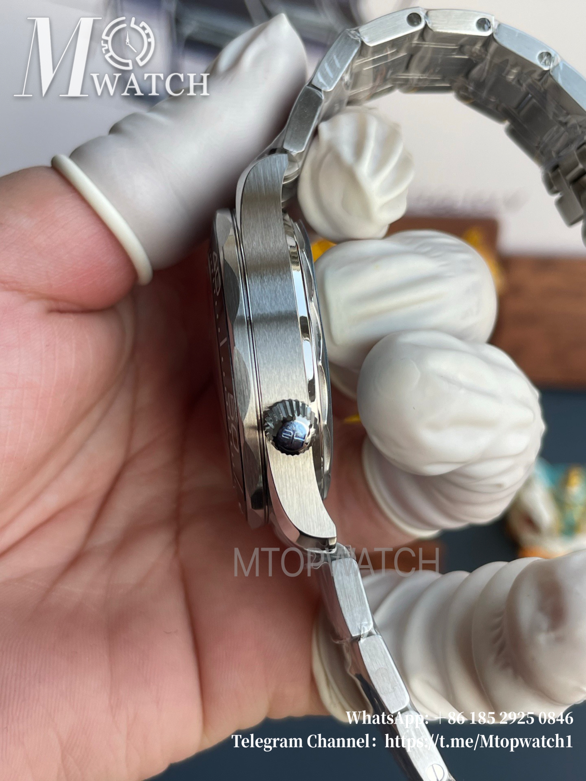 OMEGA - Seamaster Diver 300m 42mm SS/SS Black Texture Dial VSF 8800
