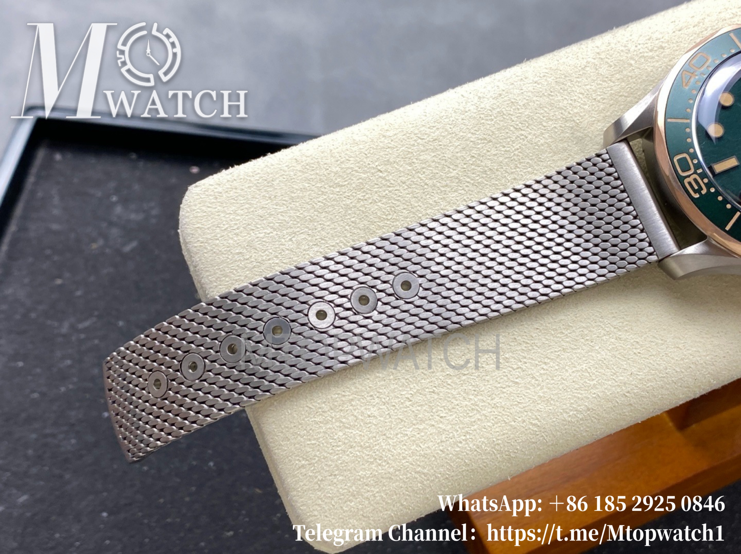 OMEGA - Seamaster 300m 2025 42mm TI/TI Green Dial VSF A8806