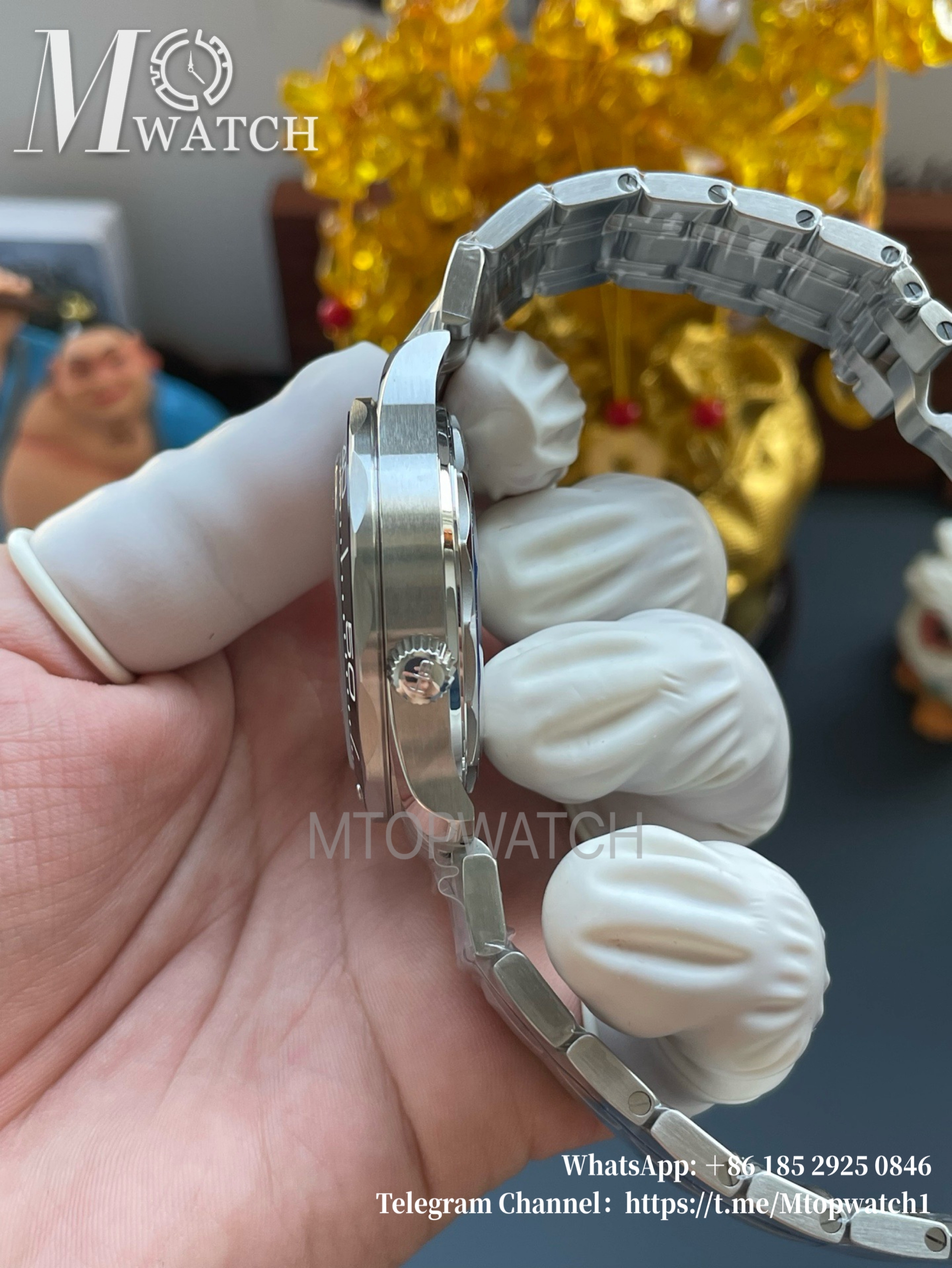 OMEGA - Seamaster Diver 300m 42mm SS/SS White Dial VSF A8800