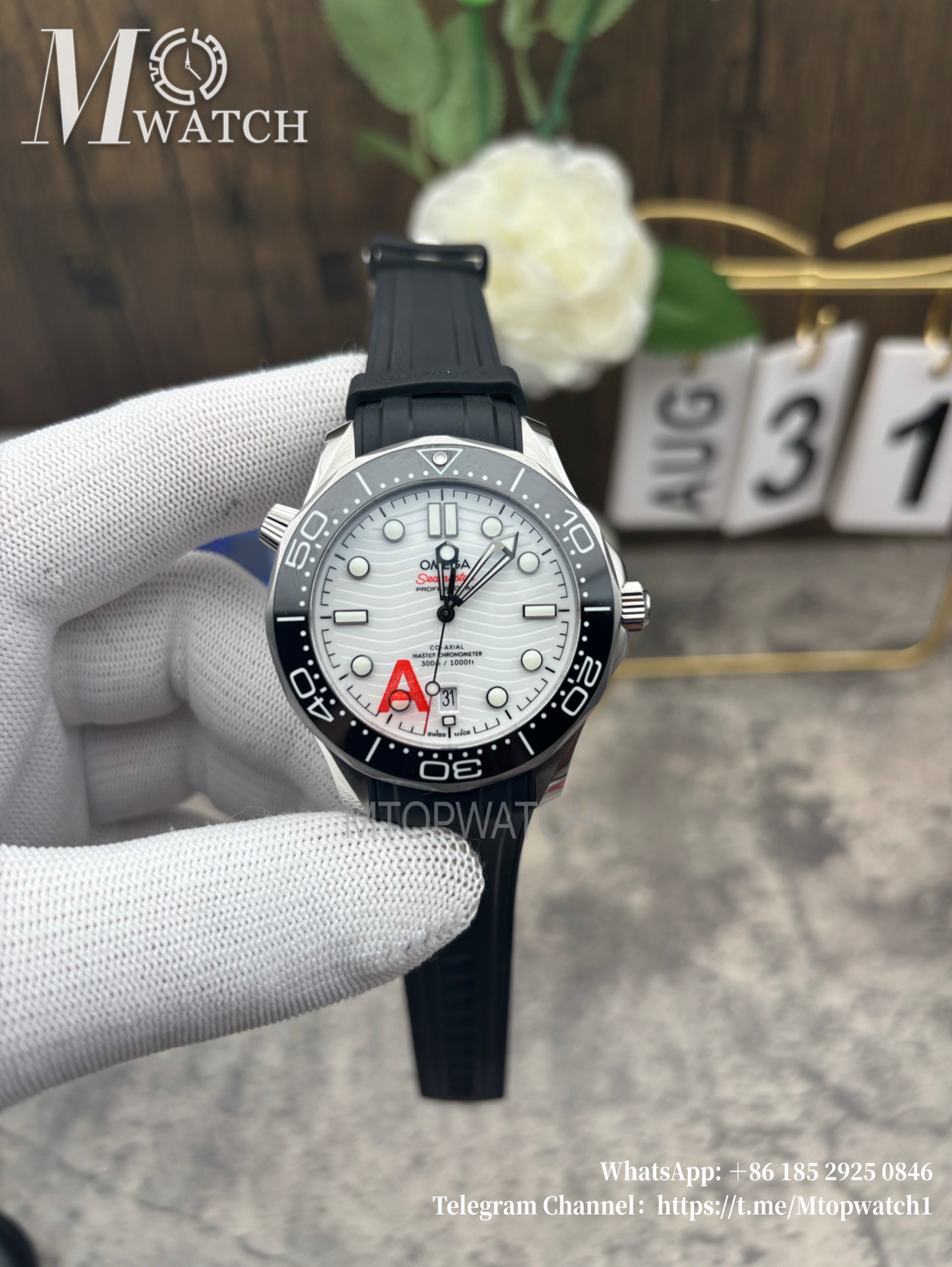 OMEGA - Seamaster Diver 300m 42mm RG/RU White Dial VSF A8800