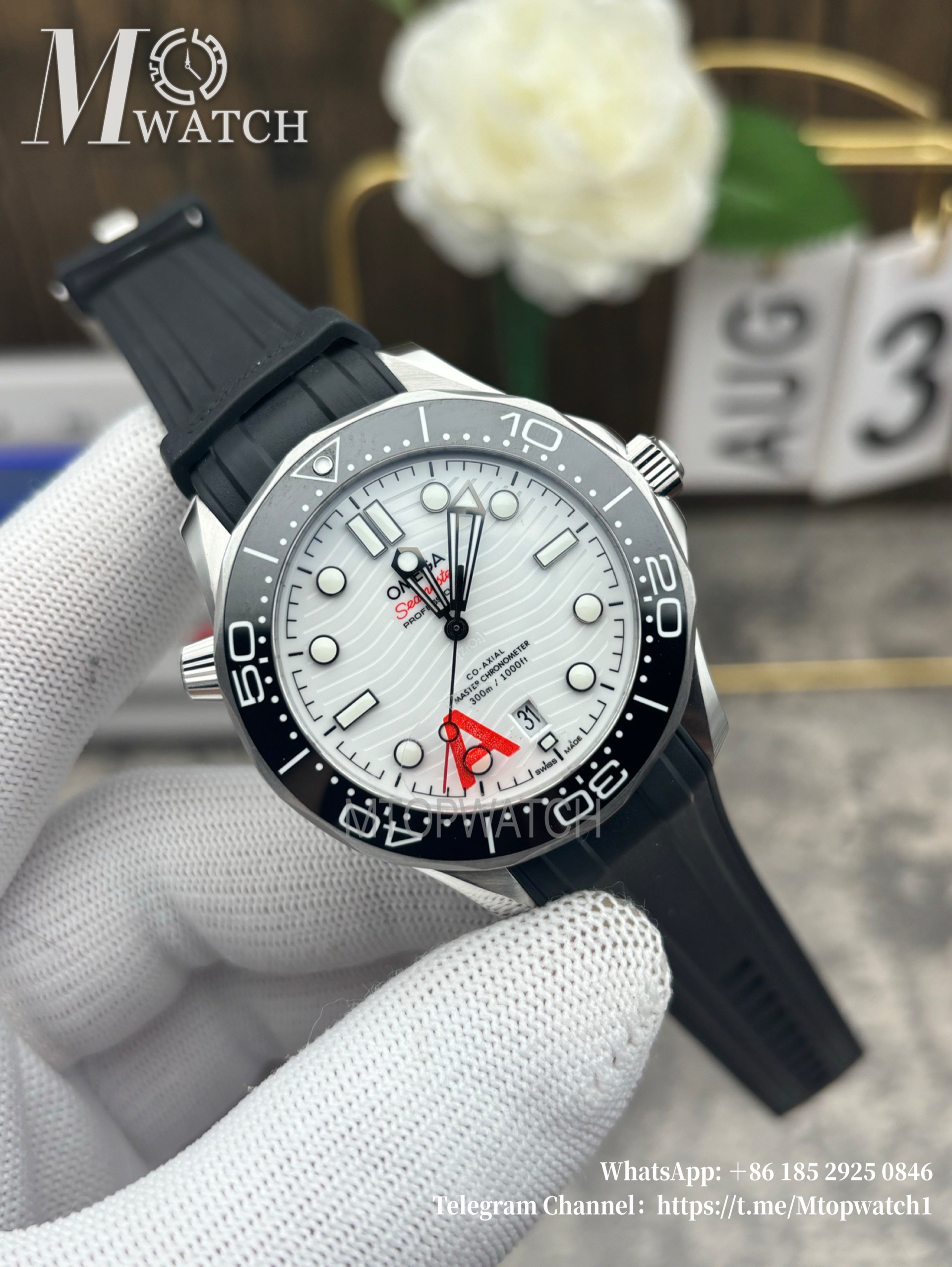 OMEGA - Seamaster Diver 300m 42mm RG/RU White Dial VSF A8800