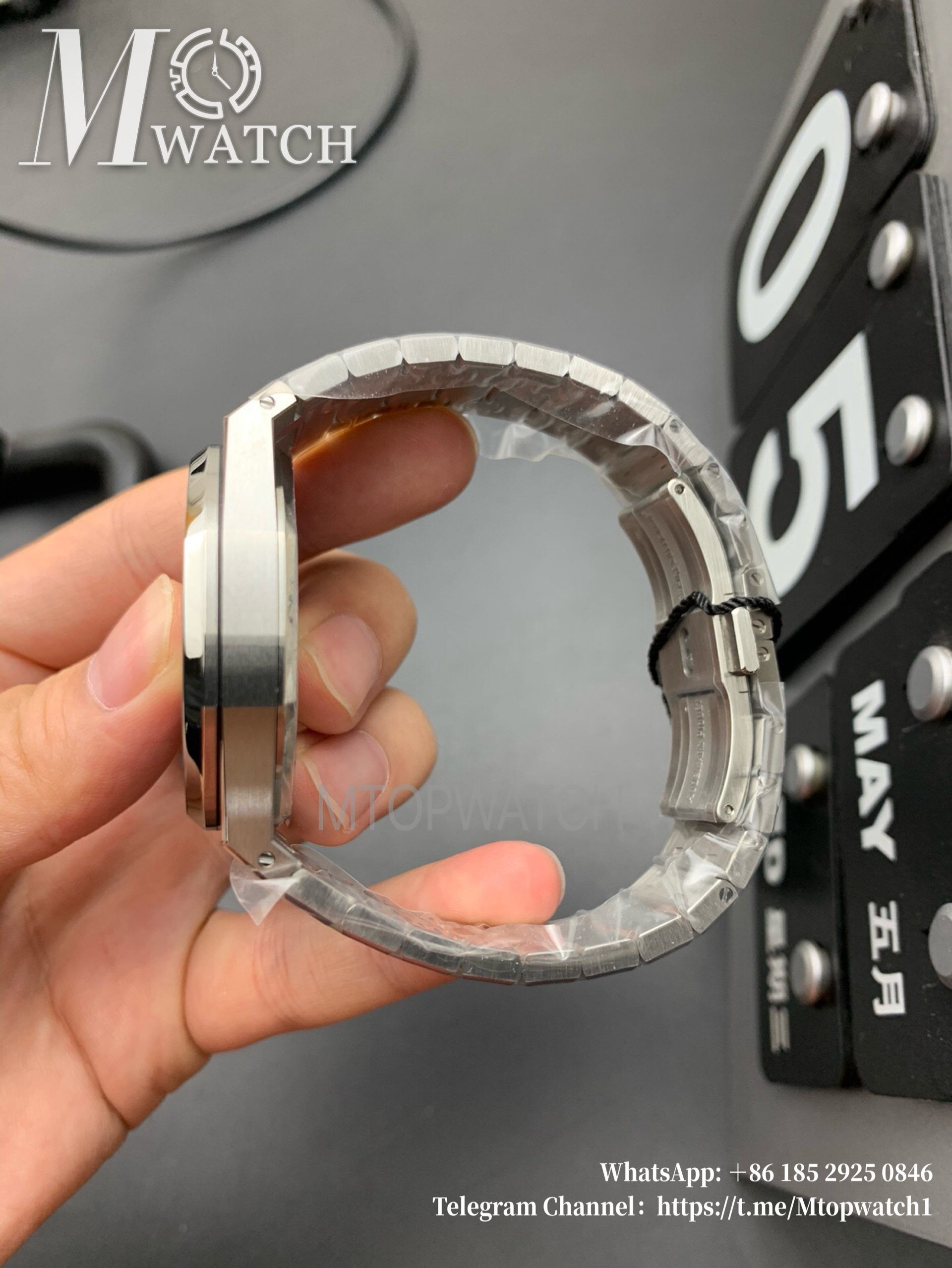 AUDEMARS PIGUET - Royal Oak 41mm 15500 SS/SS Black/Stk ZF Super Clone