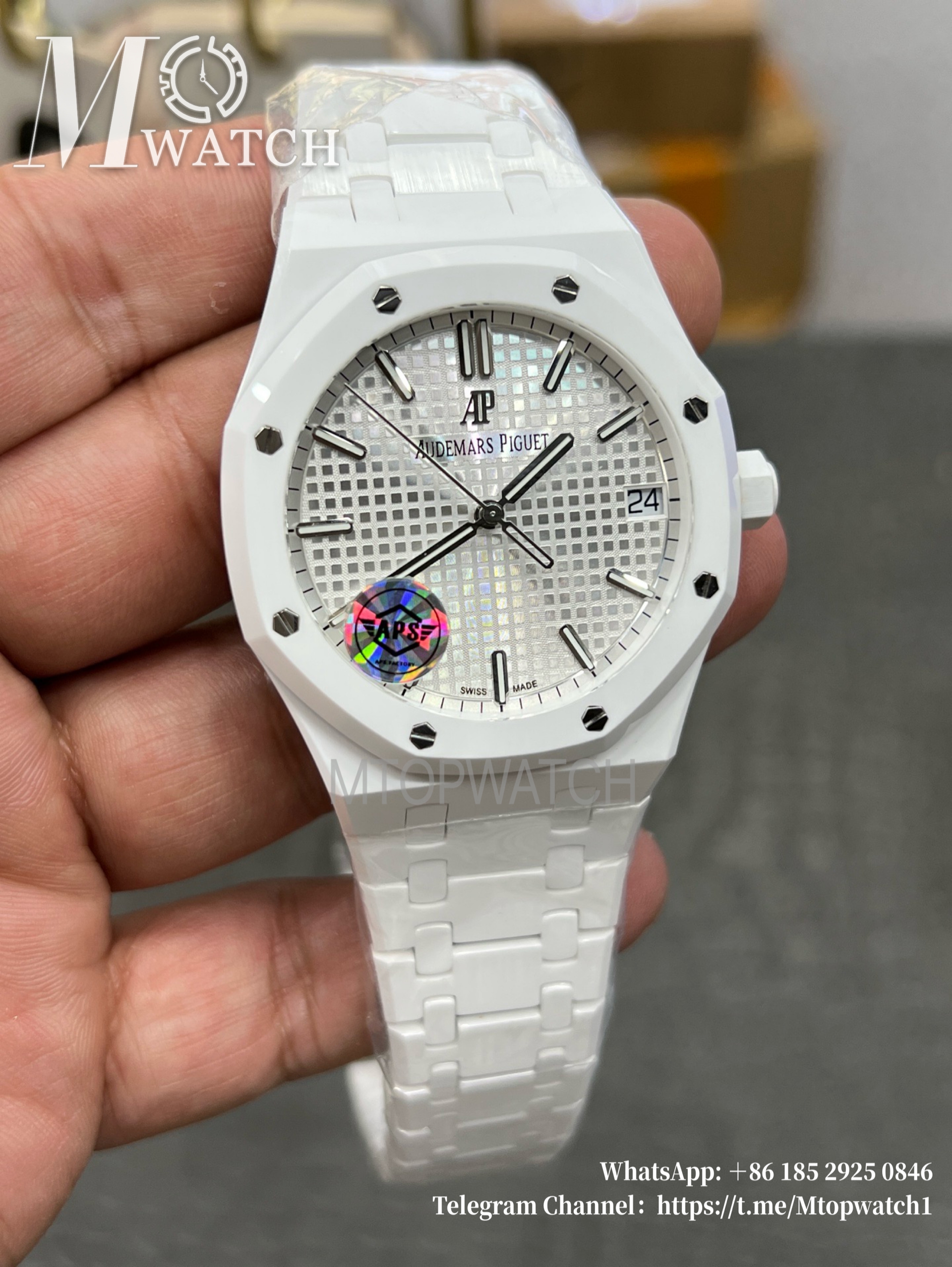 AUDEMARS PIGUET - SUPER CLONE Royal Oak 41mm 15500 White Ceramic/Cer Silver Dial APSF A4302