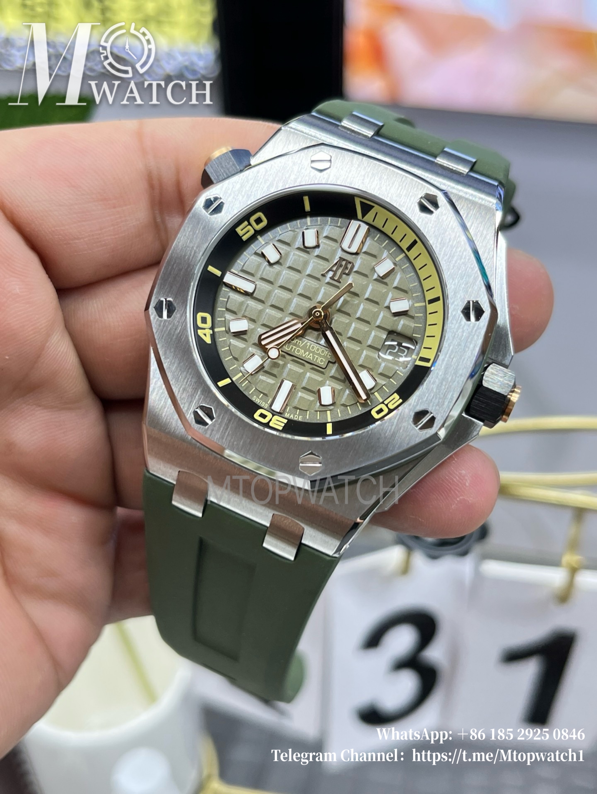AUDEMARS PIGUET - Royal Oak Offshore Diver 15720 42mm SS/RU Green/Stk ZF A4308