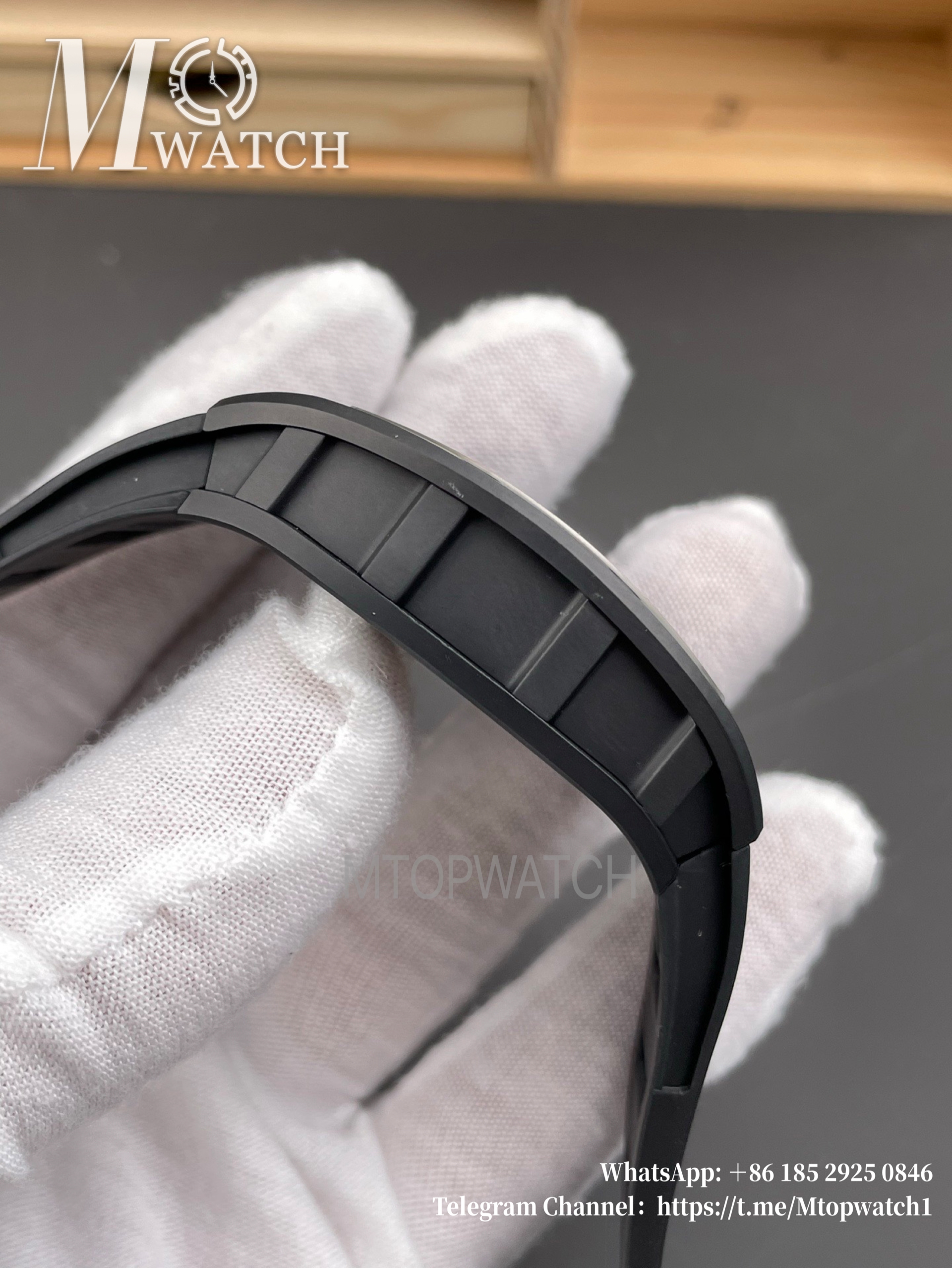 RICHARD MILLE - VAUCHER SUPER CLONE RM055 Bubba Watson Black Ceramic White Middle Case